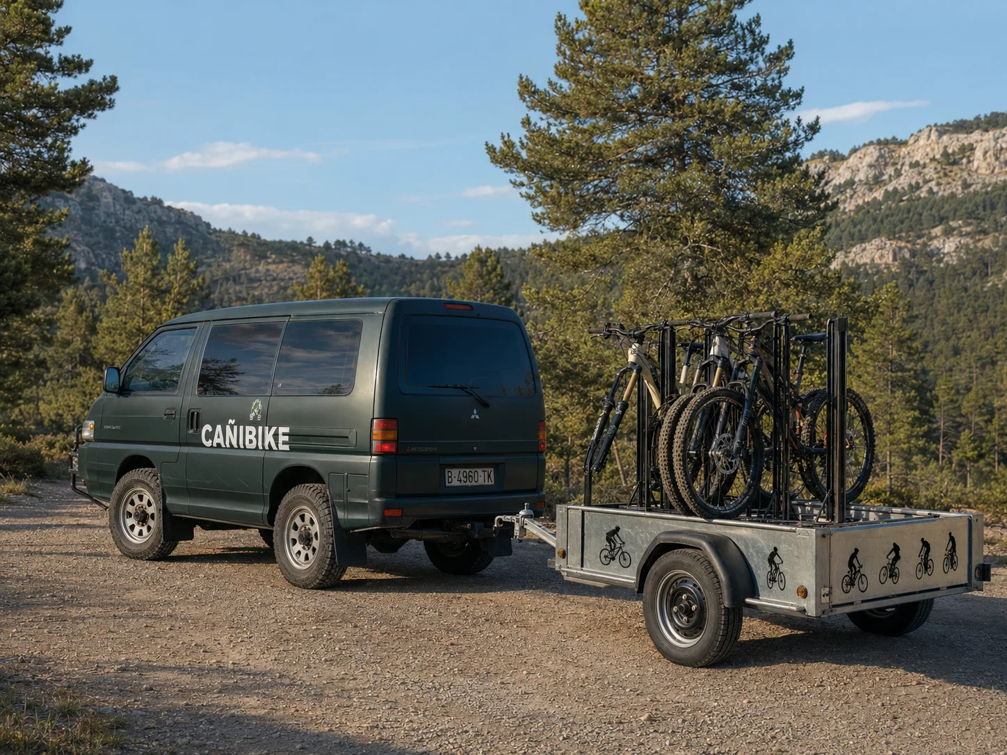 Apoyo logístico para ciclistas en la Serranía de Cuenca · Cañibike